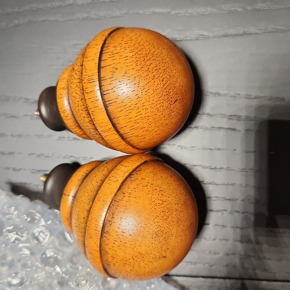 Pottery Barn Kids, Turned Wood Finials - Picture 11 of 17